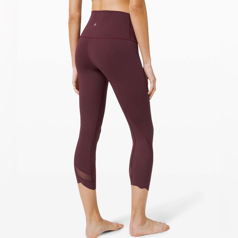 Wunder under scalloped high rise cropped leggings